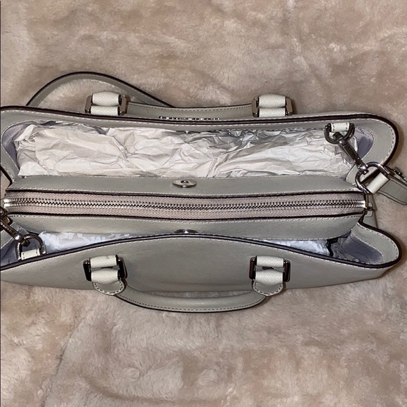 Gray Michael Kors bag - Picture 4 of 7